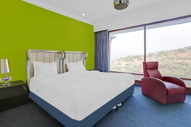 Royal Palms Hotel Βομβάη Εξωτερικό φωτογραφία